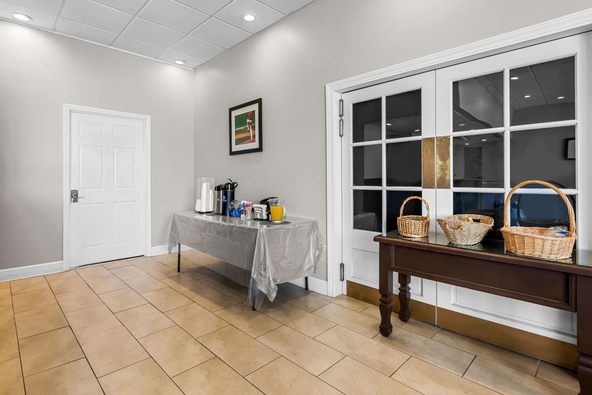 Americas Best Value Inn Hamilton Экстерьер фото